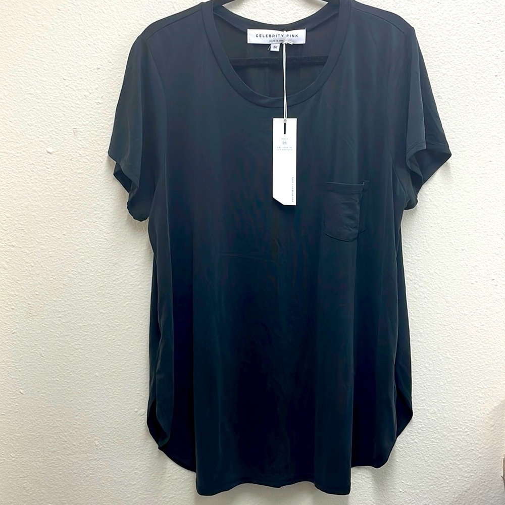 BNWT - Sz 3x - Celebrity Pink - Black Round Hem Top